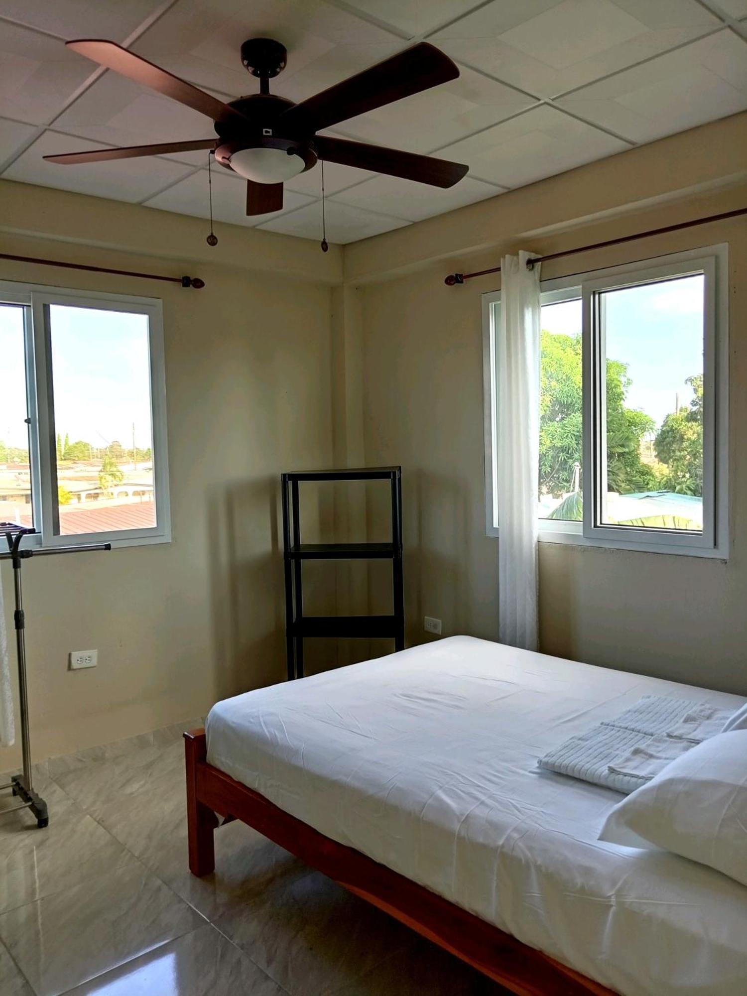 Habitacion Privada A 8 Minutos Del Aeropuerto Tocumen Apartment Tapia Numero Dos Luaran gambar